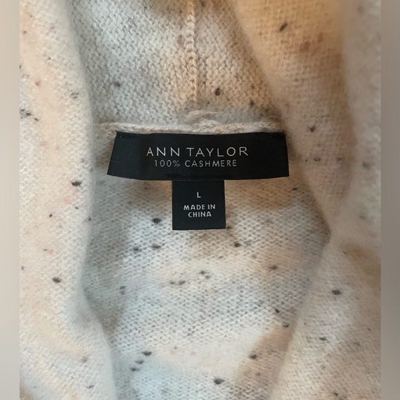 Ann Taylor Cashmere Shawl Collar Wrap Sweater Speckled Cream in Large - Picture 3 of 7
